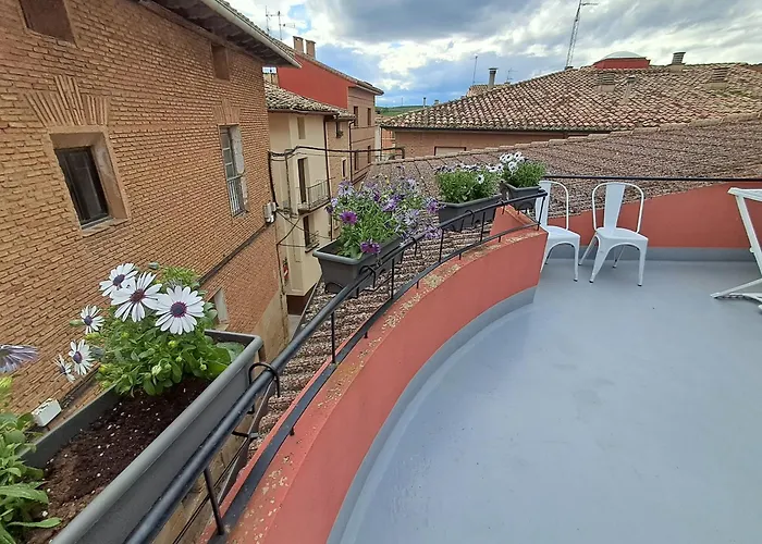 CASA ARQUEÑA Sólo Peregrinos Con Credenciales